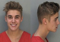 Justin Bieber Arrested while Drive Drinking [howpk.com]