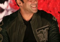 Salman Khan Beats Amir and Shahrukh Khan on Facebook[howpk.com]