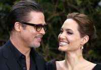 Angelina Jolie and Brad Pitt got married Secretly in France [howpk.com]