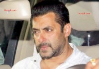 Salman Khan 5 Year Sentence Suspended [howpk.com]