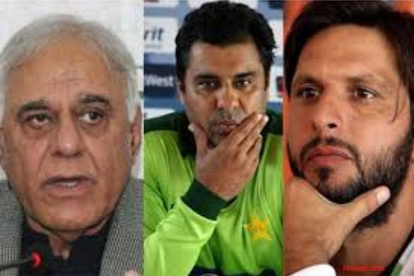PCB decided to suspend Shahid Afridi and Waqar Younis [howpk.com]